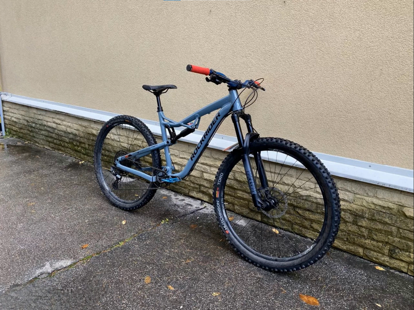 RockRider AM100S Mountain Bike